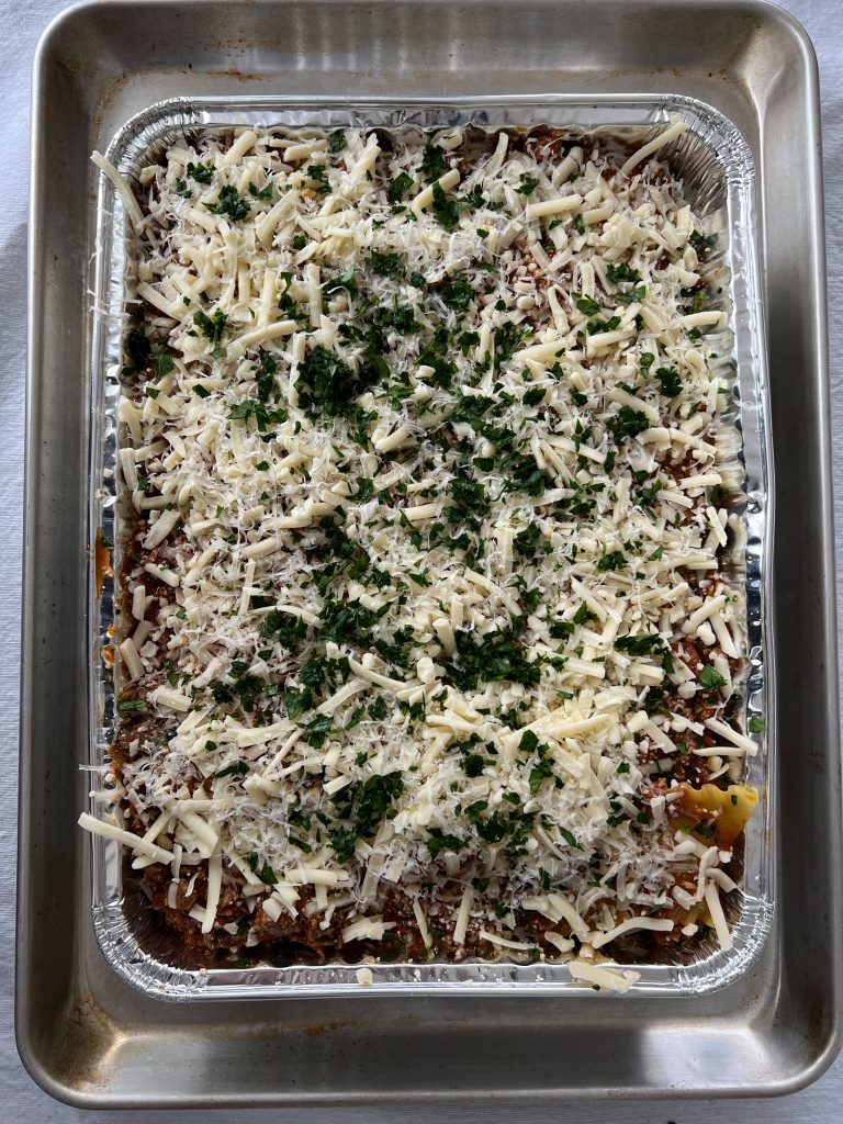 viral 5 layer lasagna with meat sauce